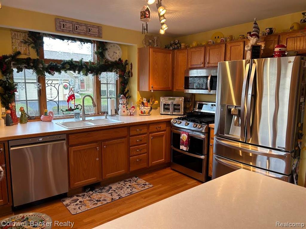 2245 Willow Tree Drive, Brighton, MI 48116 — Photo 16