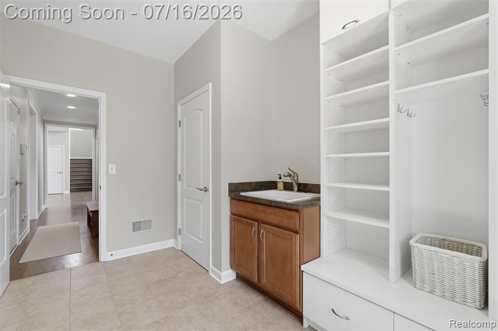 23782 Prescott Lane E, South Lyon, MI 48178 — Photo 28