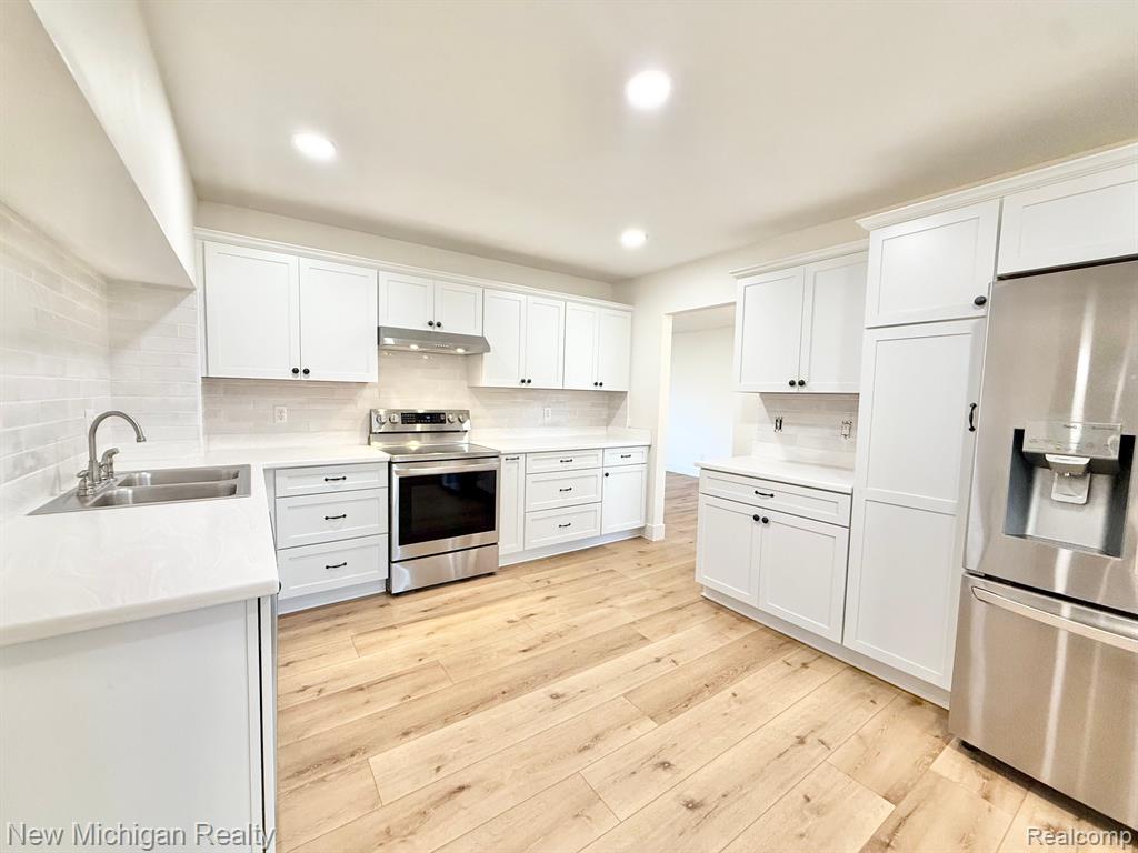 9080 SADDLE HORN Drive, Flushing, MI 48433 — Photo 15