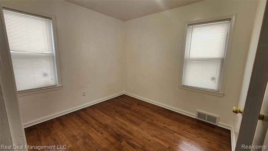 49 E Fairmount Avenue, Pontiac, MI 48340 — Photo 12
