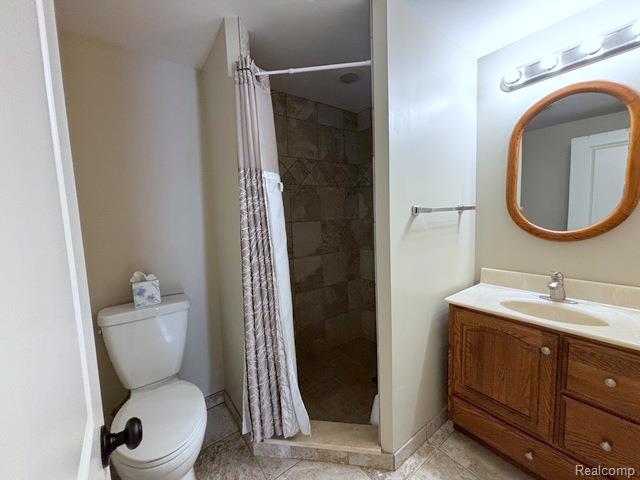 4675 Lakeborn Drive, White Lake, MI 48383 — Photo 9