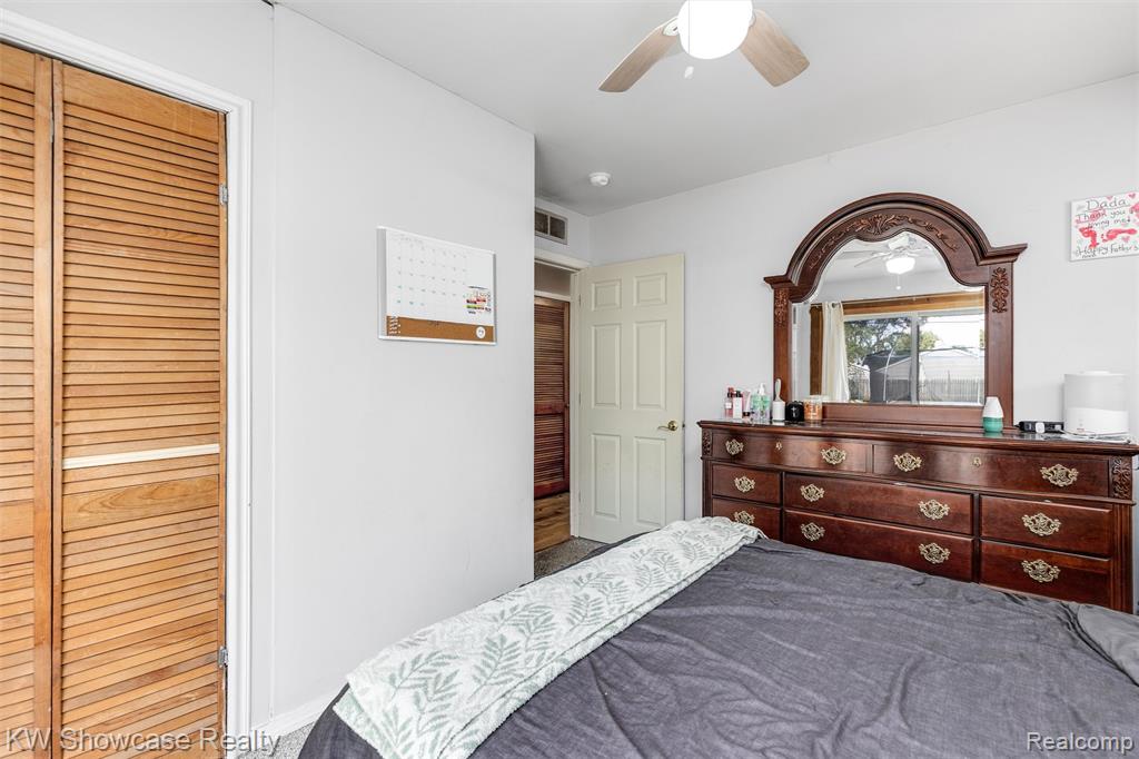 8055 Roosevelt Street, Taylor, MI 48180 — Photo 13