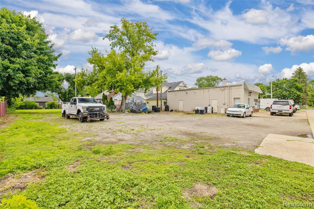501 Broadway Street, Marine, MI — Photo 9