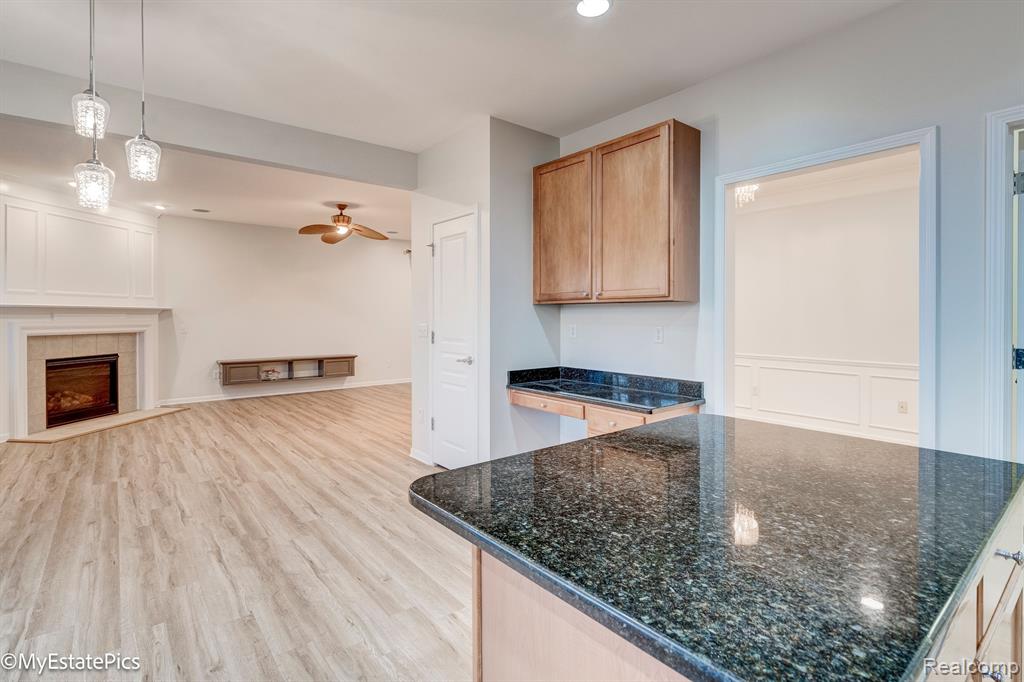 45101 BARTLETT Drive, Novi, MI — Photo 22
