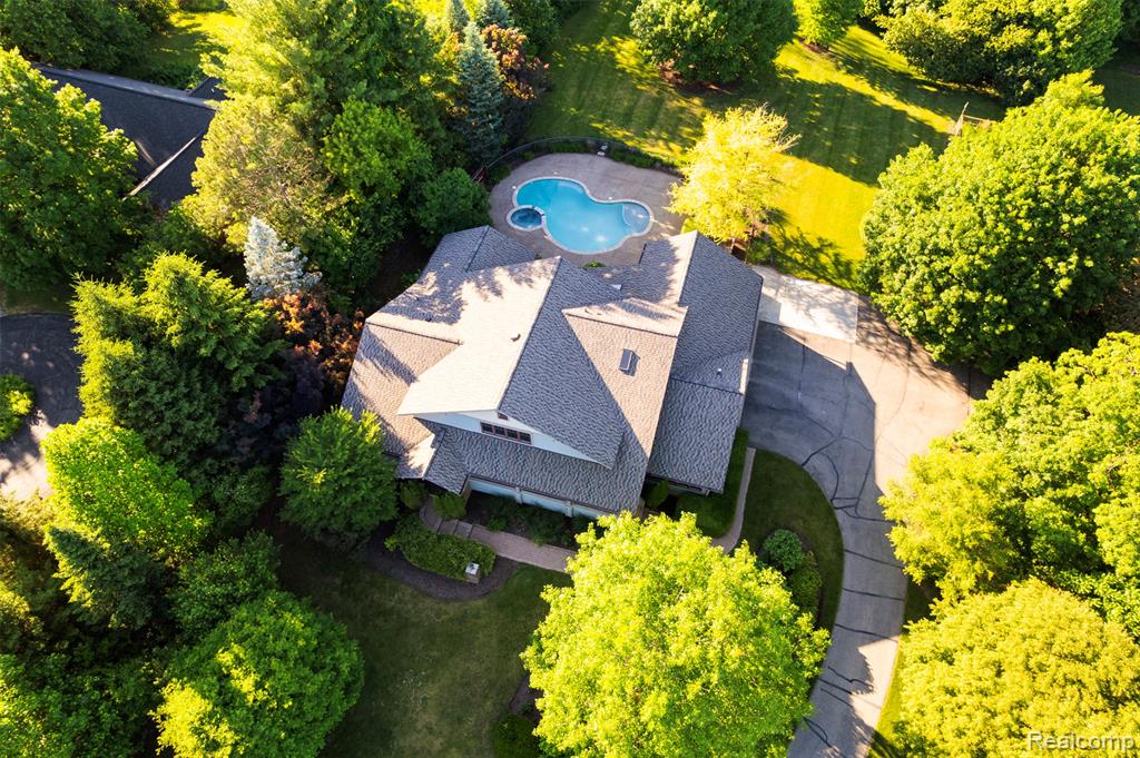 8861 Pleasantview, Northville, MI 48168