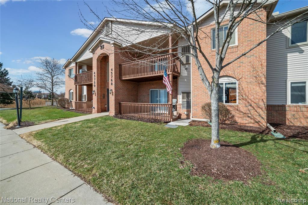 45750 Prairiegrass Court, 4, Belleville, MI 48111 — Photo 3