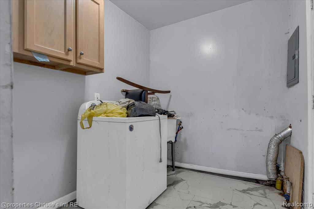 12900 Stahelin Avenue, Detroit, MI 48223 — Photo 14