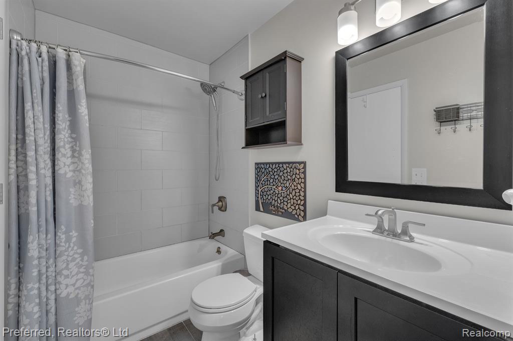 5722 King James Ln., Waterford, MI 48327 — Photo 26
