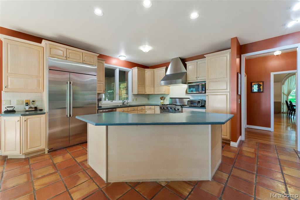2323 Addaleen Road, Highland, MI — Photo 35