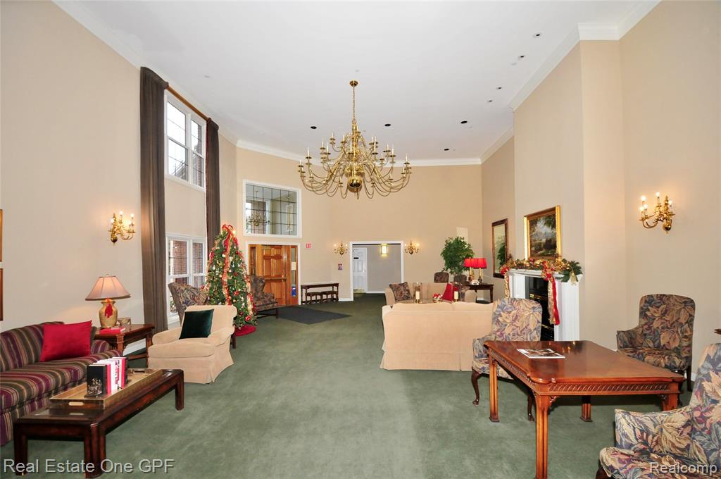 26 Pointe Park Place, 303, Grosse Pointe Park, MI 48230 — Photo 38