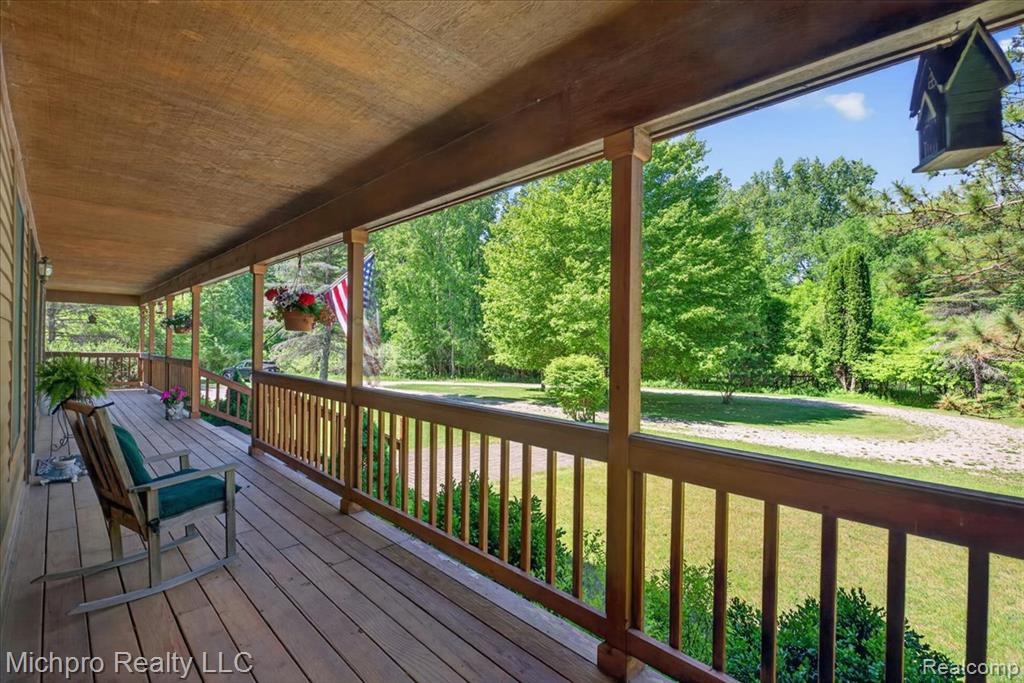 670 Green Creek Lane, Oxford, MI 48371 — Photo 8