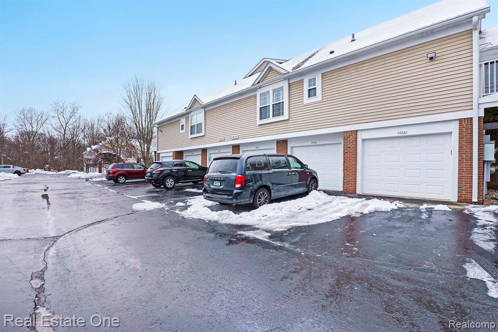 44882 Marigold Drive, Sterling Heights, MI 48314 — Photo 16