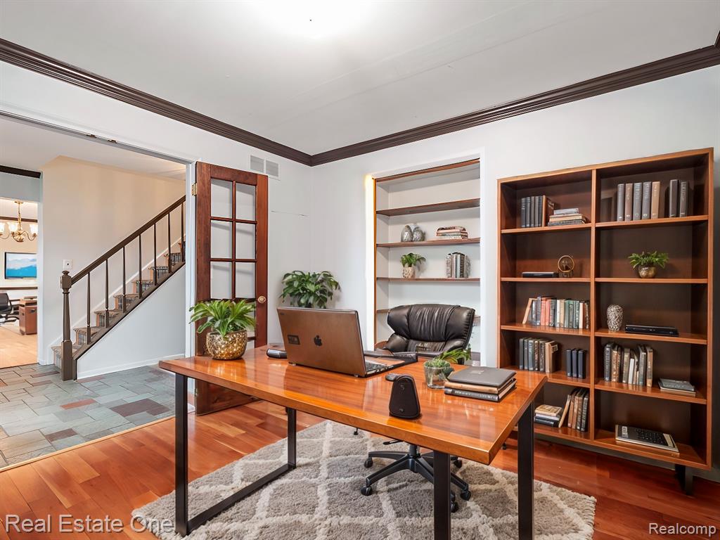 930 BRIDGE PARK Drive, Troy, MI 48098 — Photo 11