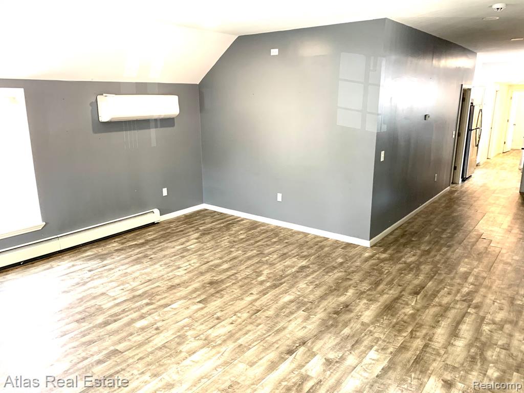457 MILL Street, Ortonville, MI — Photo 5