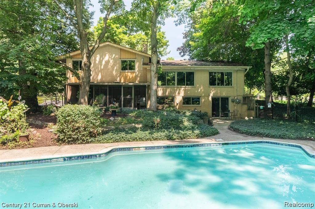 44253 CHEDWORTH Drive, Northville, MI 48167 — Photo 42