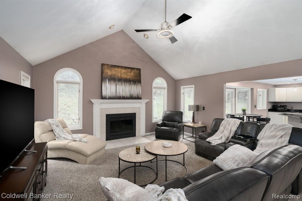 8673 Mohican Dr, Clarkston, MI 48348 — Photo 5