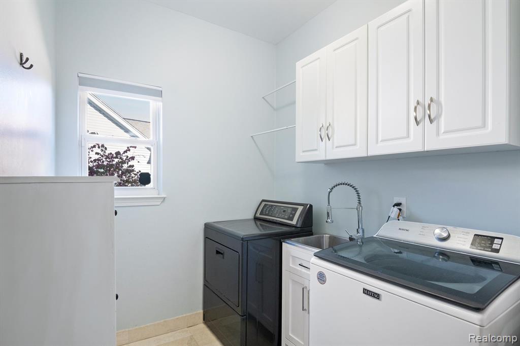 7992 THORNHILL Drive, Ypsilanti, MI 48197 — Photo 22