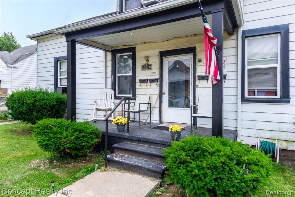 957 Park Avenue, Lincoln Park, MI 48146 — Photo 3