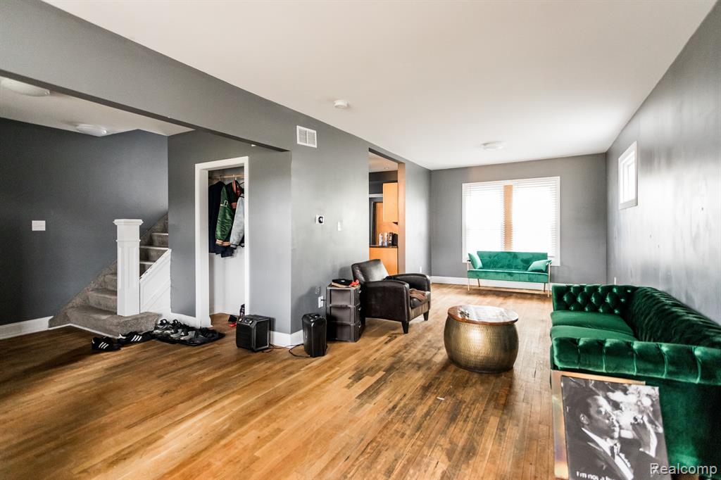 219 Waverly Street, Highland Park, MI 48203 — Photo 5