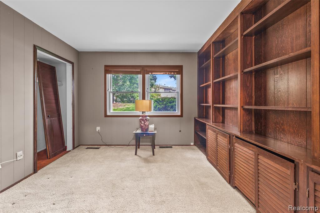 5138 Bayside Drive, Troy, MI 48098 — Photo 16