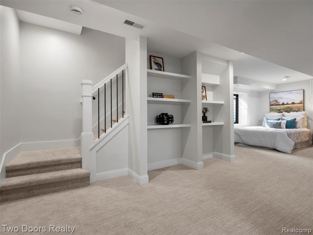 820 OAKRIDGE Avenue, Royal Oak, MI 48067 — Photo 58