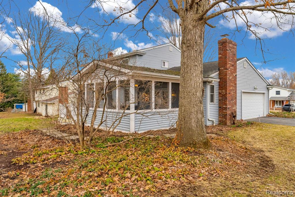 8482 BELLE BLUFF Drive, Grand Blanc, MI 48439 — Photo 60