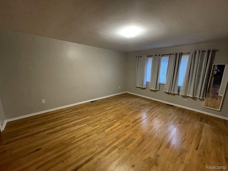 4924 BROOMFIELD, West Bloomfield, MI — Photo 16