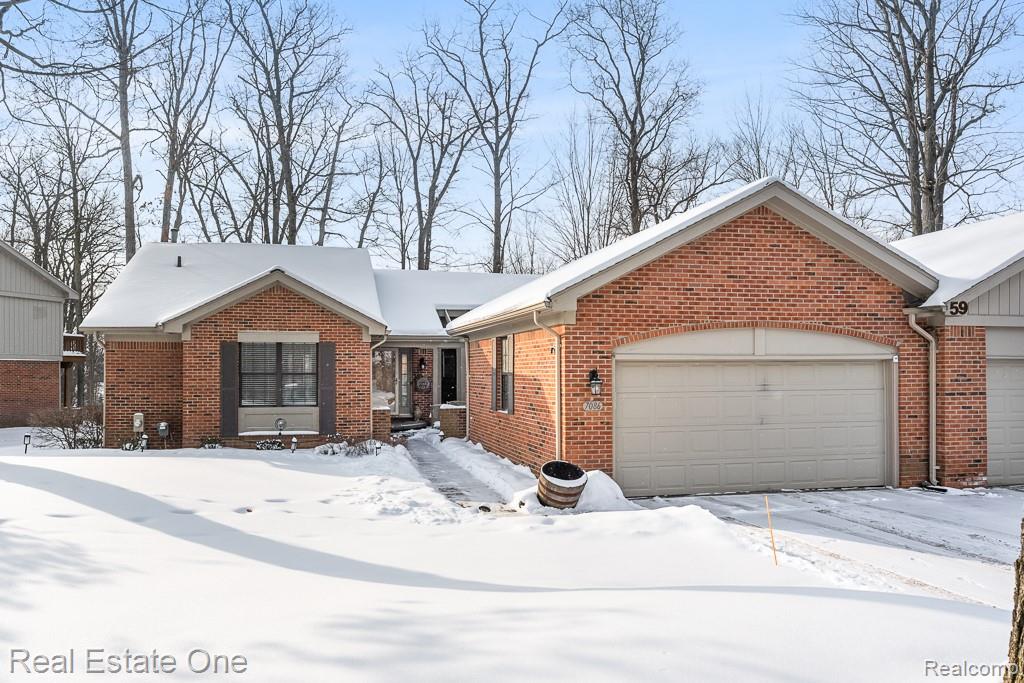 7086 Danbrooke Court, West Bloomfield, MI — front exterior
