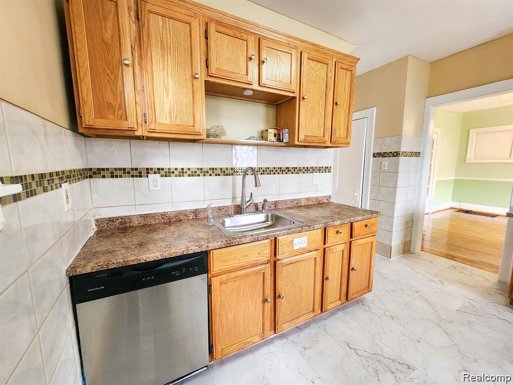 1612 Atkinson Street, Detroit, MI 48206 — Photo 19