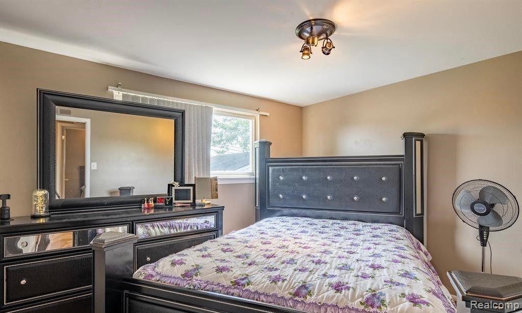 41210 PAIGN Drive, Sterling Heights, MI 48313 — Photo 11