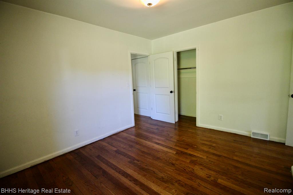 4201 N Burkhart Road, Howell, MI 48855 — Photo 18