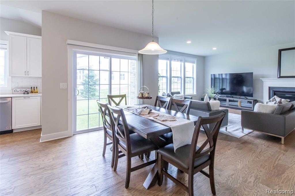 1648 S Tannytown Road, Canton, MI 48188 — Photo 25