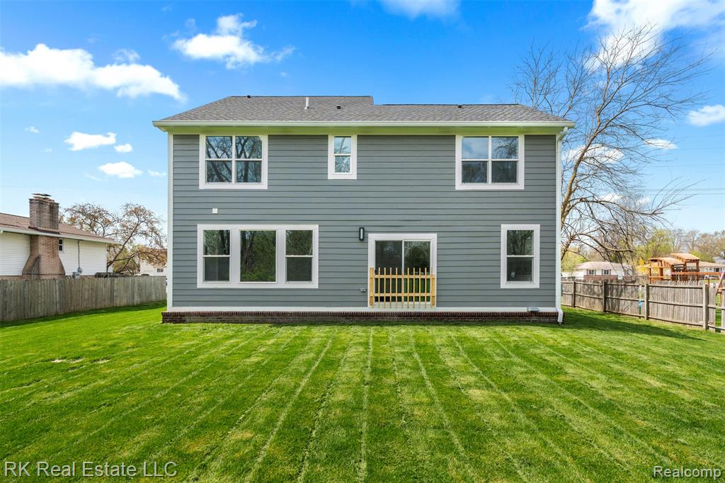47260 Dequindre Road E, Shelby Twp, MI 48317 — Photo 35