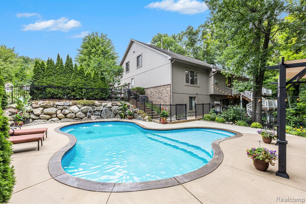 9780 Oak Valley Drive, Clarkston, MI 48348 — Photo 33