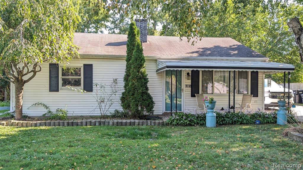 6085 Westdale Drive, Grand Blanc, MI 48439 — front exterior