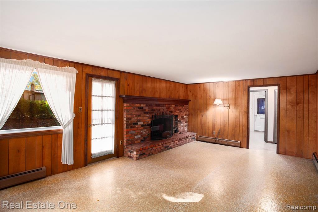 5593 Northcote, West Bloomfield, MI — Photo 11