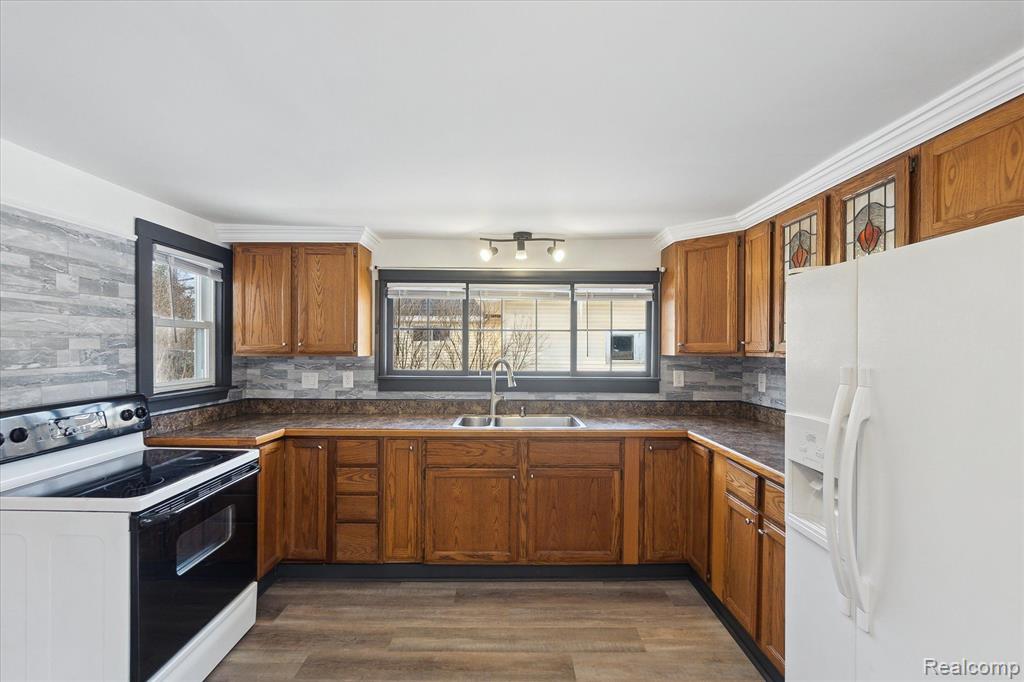 5369 SITKA Street, Burton, MI 48519 — Photo 13