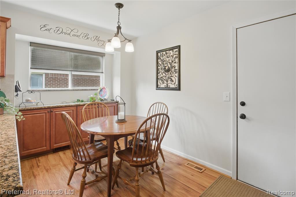 8530 Elmhurst Street, Canton, MI 48187 — Photo 8