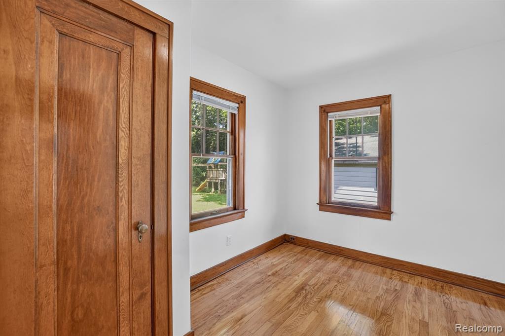 702 Leland Street, Flint, MI 48507 — Photo 17