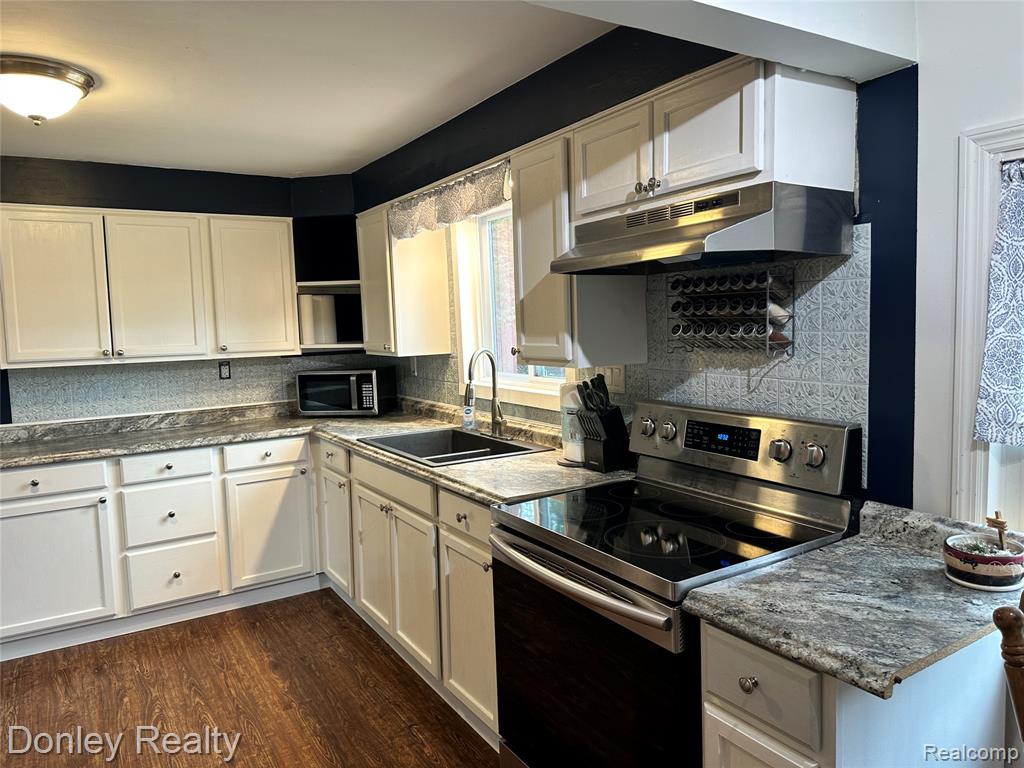 270 S Fulton Street, Sandusky, MI 48471 — Photo 4