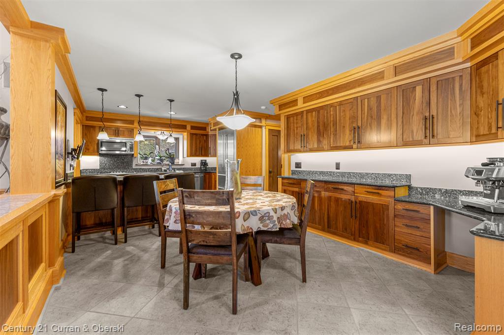 42049 Farm Lane Court, Sterling Heights, MI 48313 — Photo 16
