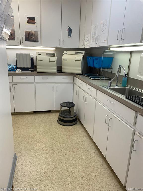 2290 E HILL Road, Grand Blanc, MI 48439 — Photo 13