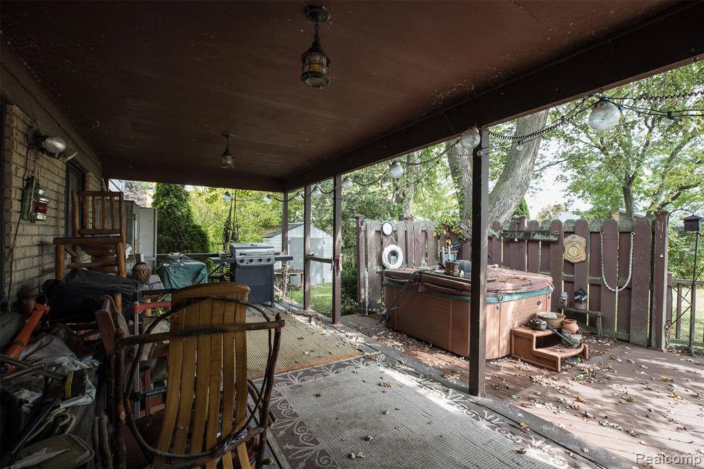 29823 Kingsbridge Drive, Gibraltar, MI — Photo 13