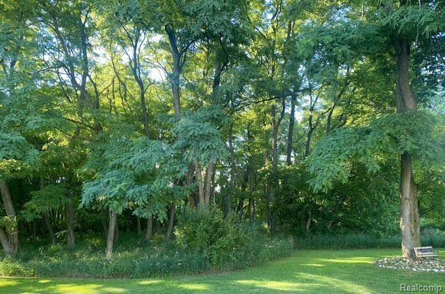 6475 HARTLAND Road, Fenton, MI 48430 — Photo 34