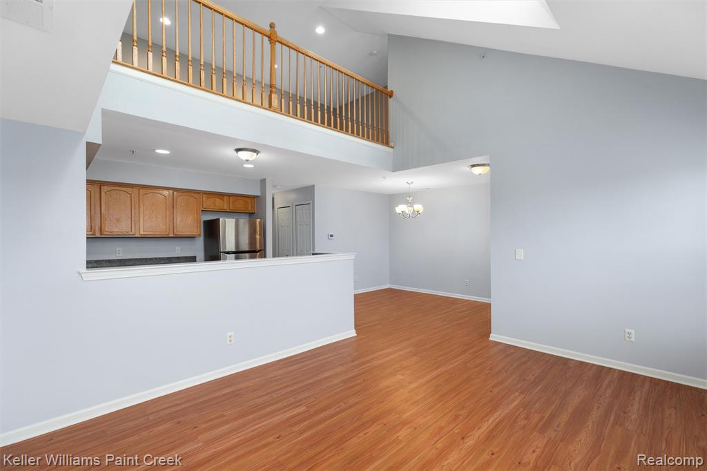 1093 Foxboro, Troy, MI 48083 — Photo 6
