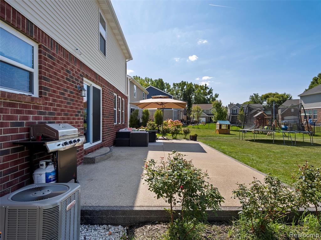 41197 Dortmund Drive, Clinton Twp, MI 48038 — Photo 37