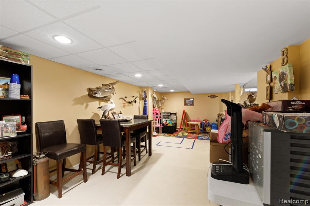 47387 MEADOWBROOK Drive, Macomb, MI 48044 — Photo 32