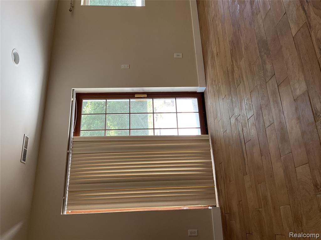 7096 Riverstone Road, West Bloomfield, MI — Photo 13