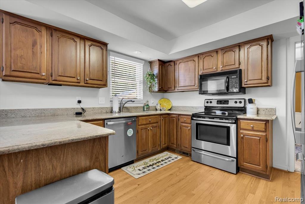 4055 Old Dominion Drive, West Bloomfield, MI 48323 — Photo 11