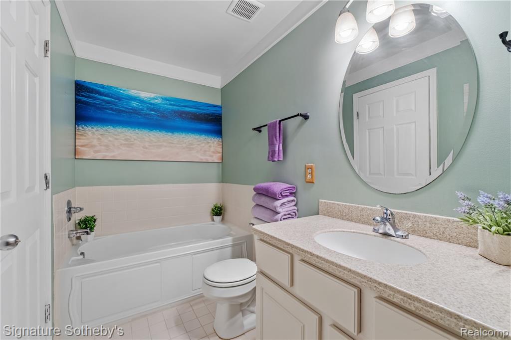601 Village Lane, Milford, MI 48381 — Photo 33
